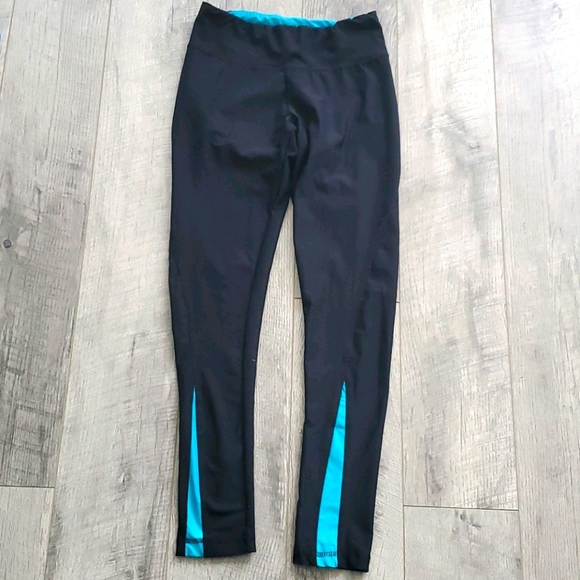 Weekend active leggings - Picture 1 of 3